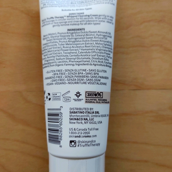 Skin & Co. Truffle Therapy Whipped Cleansing Cream - Picture 2 of 2